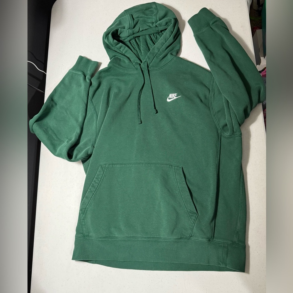 Large Green Nike Sweatshirt